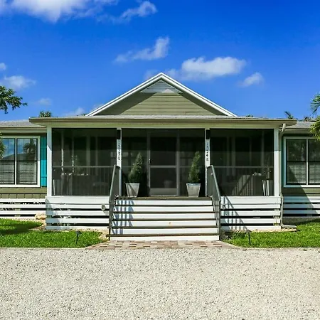 Villa Bay Harbor Oasis 52
